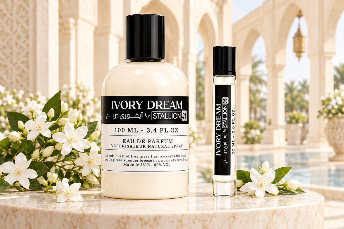 Emper Ivory Dream by Stallion 53 Women en una escena editorial árabe luminosa
