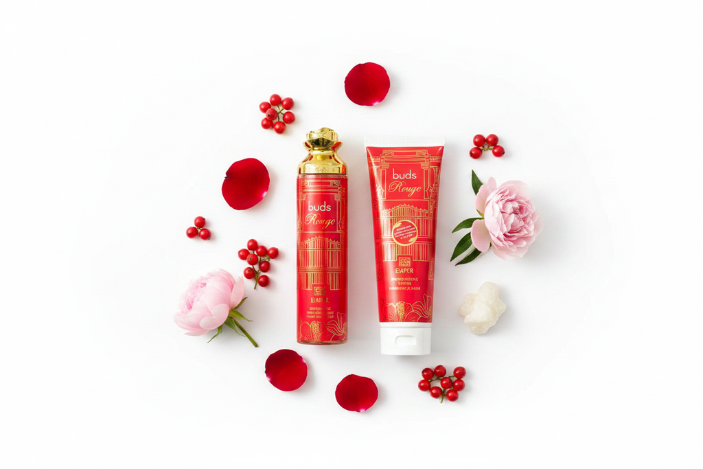 Notes Flat Lay Buds Rouge